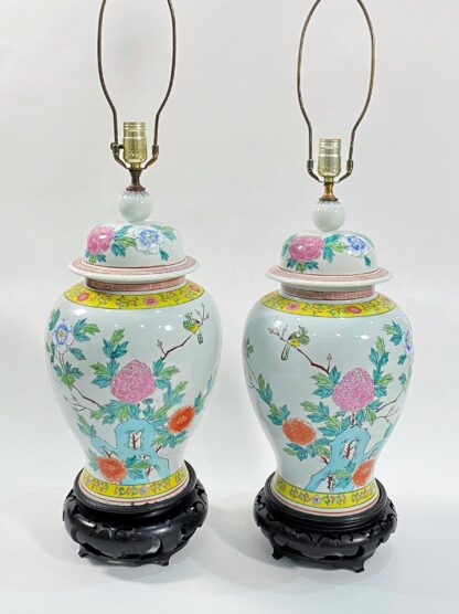 Pair of Chinese Porcelain Lamps - Image 2
